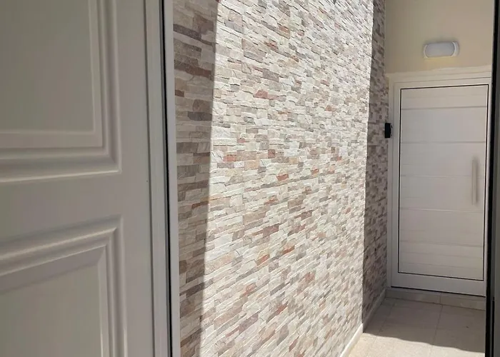 Limnaria Westpark 2 Bdrm 122 アパート パ フォス